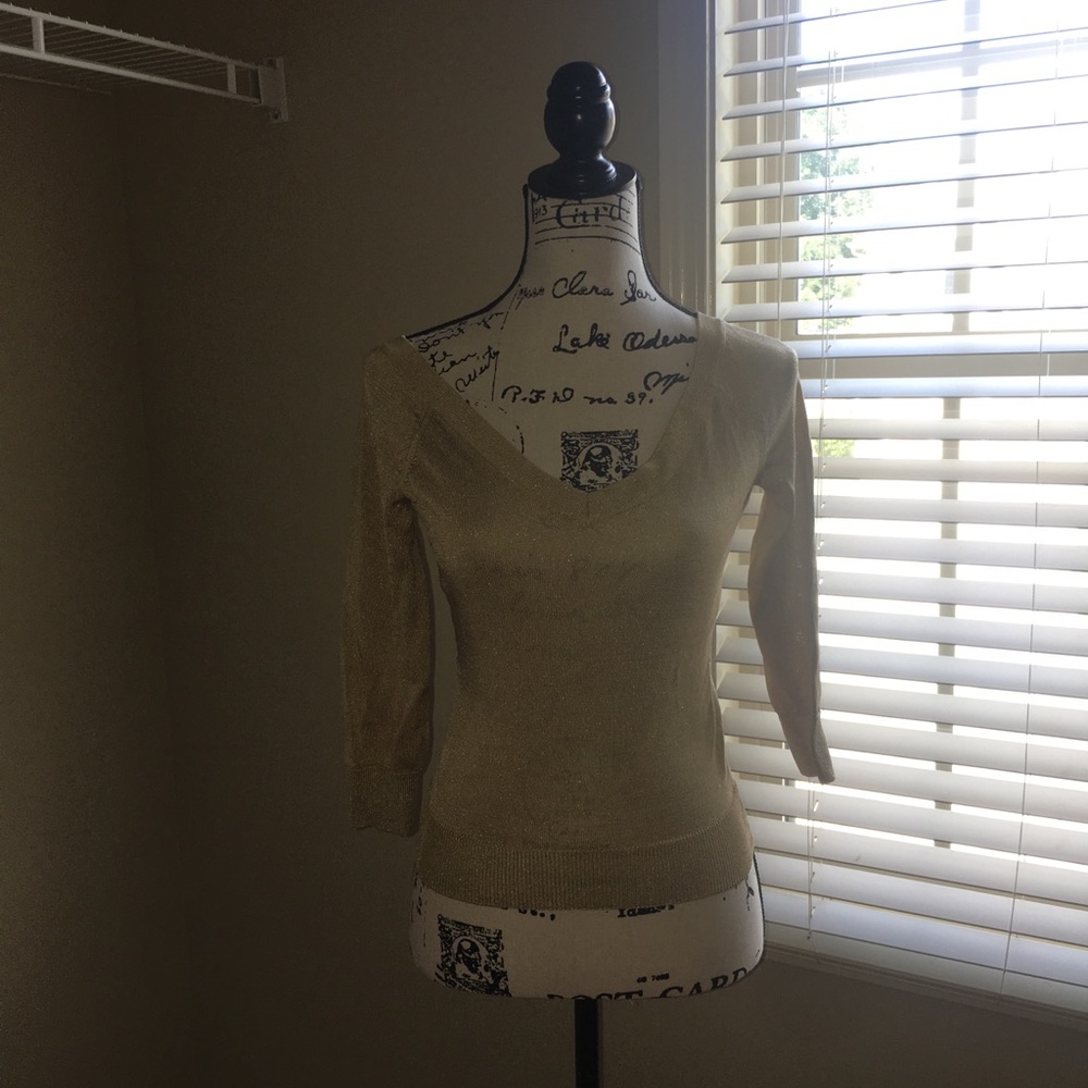 Shirt - Picture 3 of 4